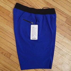 Lululemon T.H.E Short, size Medium, 11"